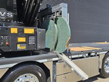 R590 - 8x2 WIDE SPREAD / HMF 95 tm - JIB - LIER / NIEUW!